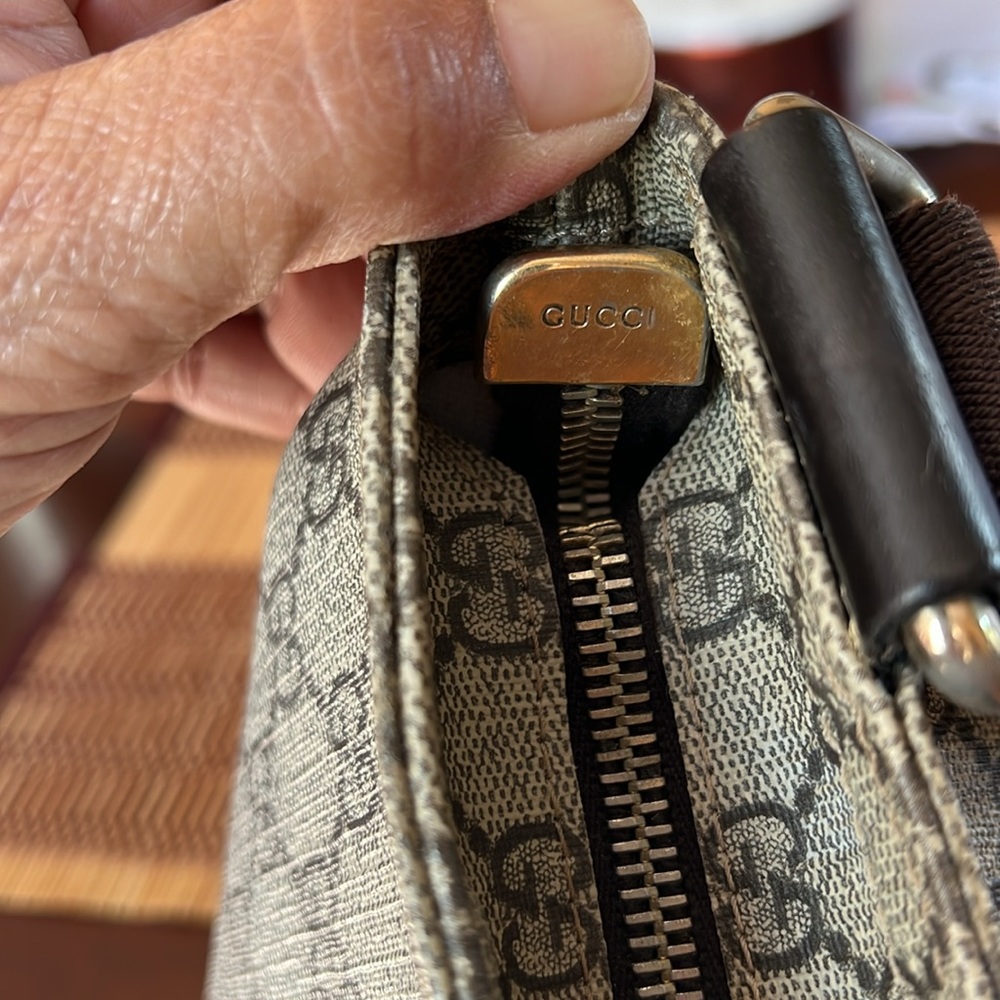 Gucci GG Messenger Crossbody Bag - Picture 12 of 16